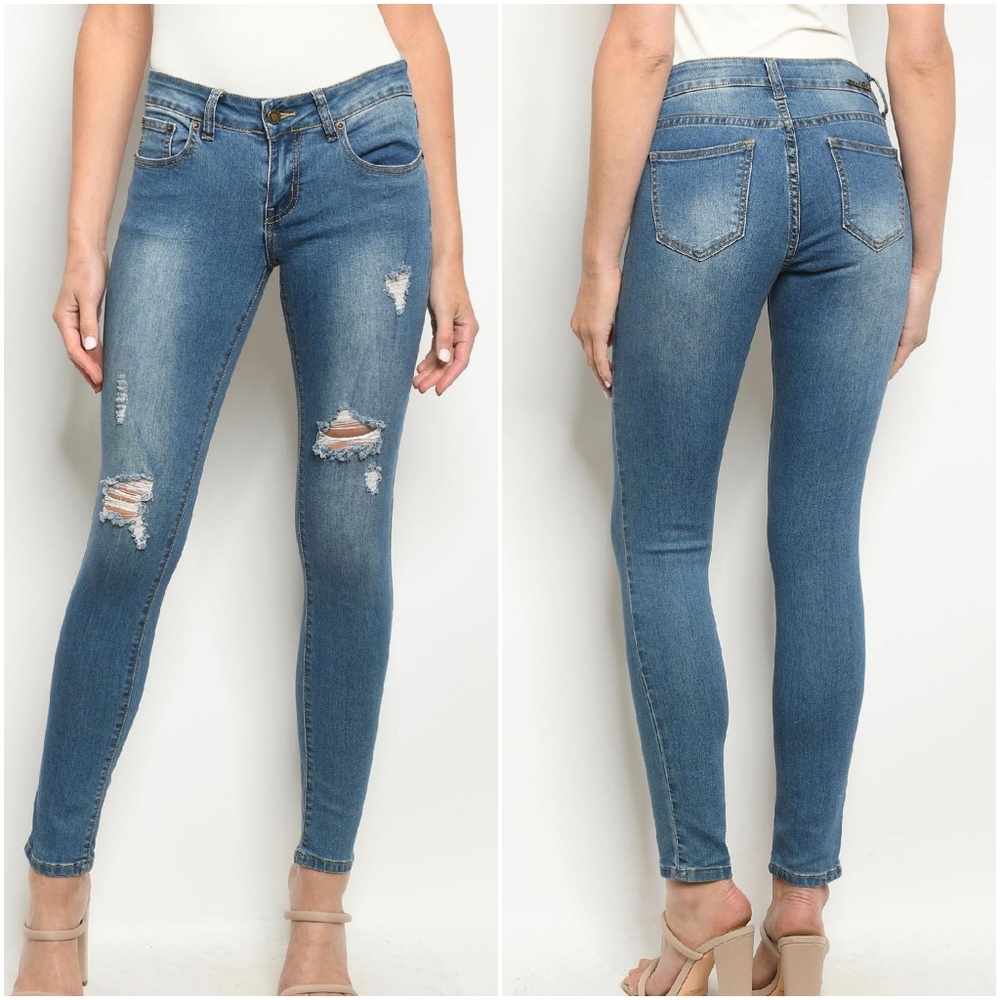 Chic Distressed Ripped Mid Rise Skinny Jea…